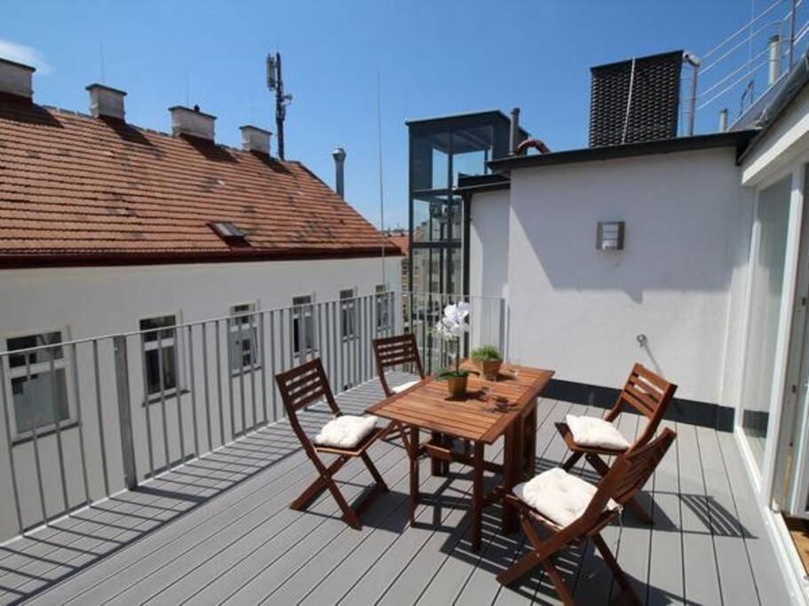 Luxury 2-Floor Rooftop Apartment With Terrace In The City Center Vienna Exterior photo